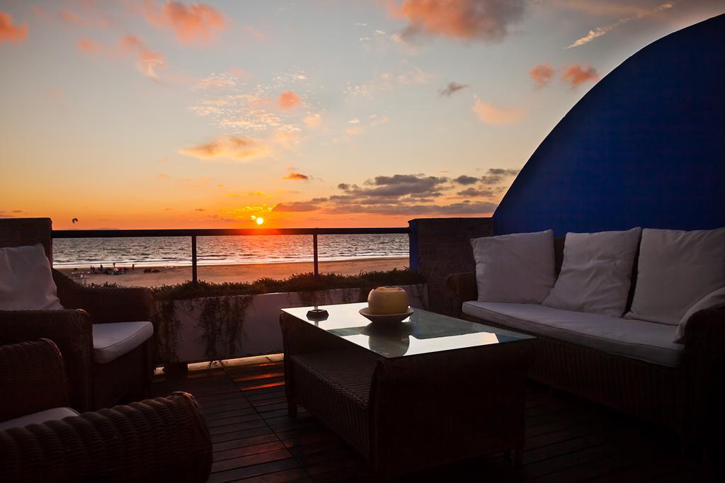 Lances Beach Penthouses Tarifa Bagian luar foto